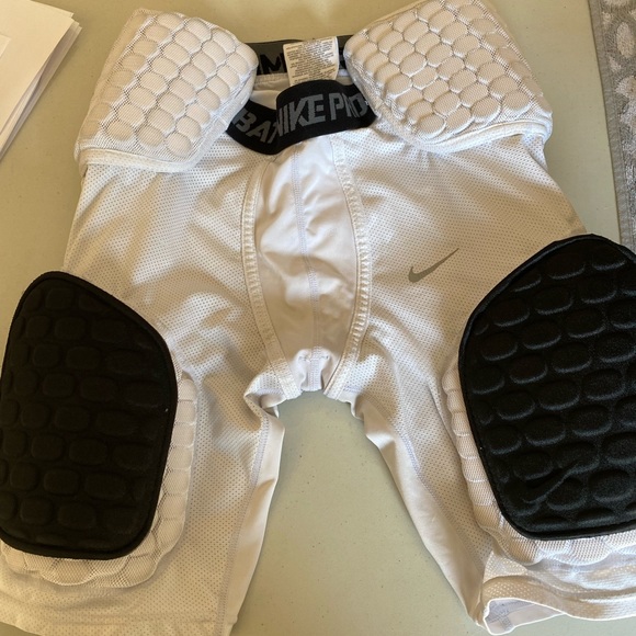 Youth Nike Football girdles. 2. - Picture 2 of 2